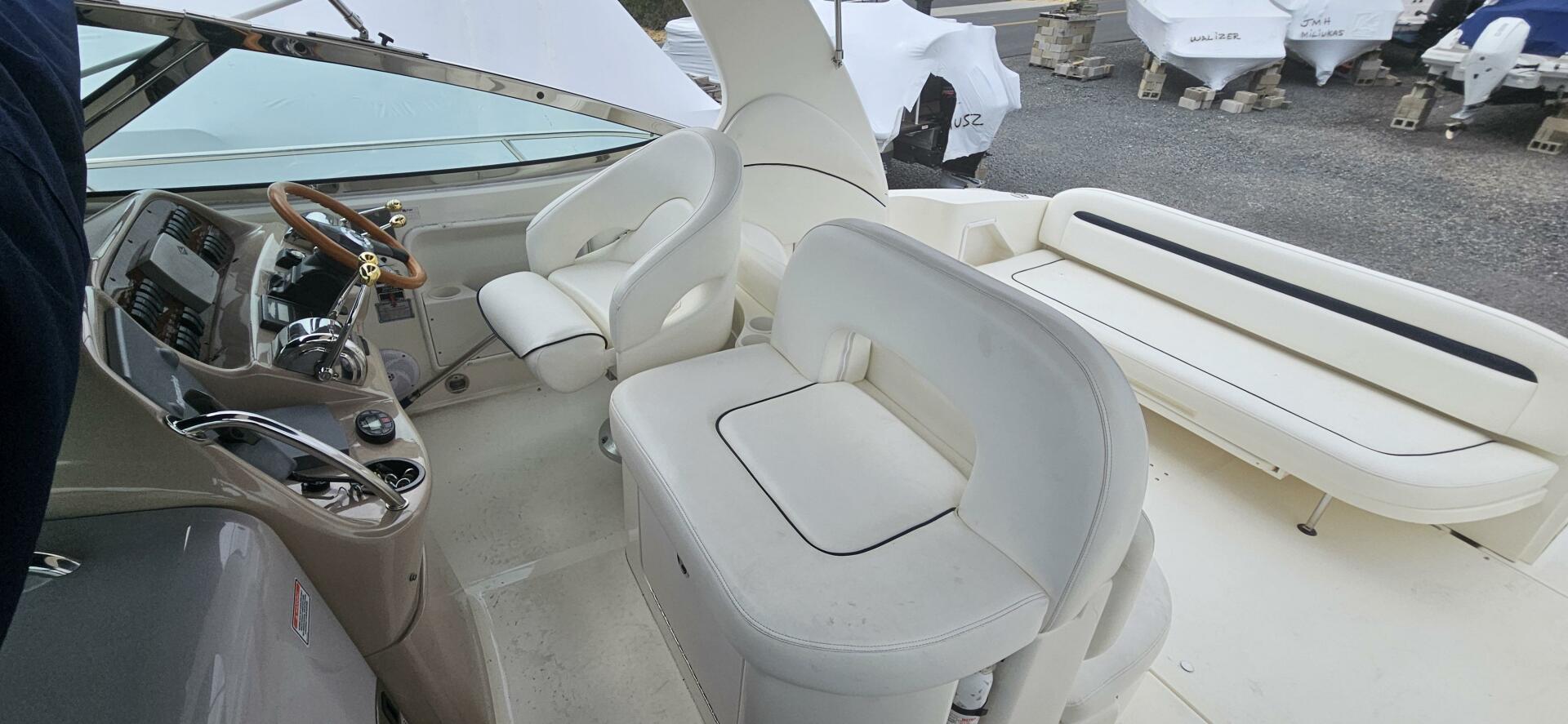 Slide: The Image of Sea Ray 360 Sundancer 2005 - 5263589