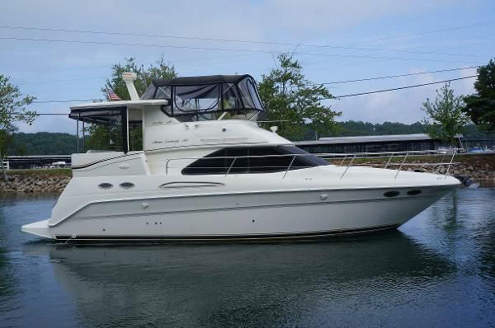 Slide: The Image of Sea Ray 370 Aft Cabin 1997 - 5351838