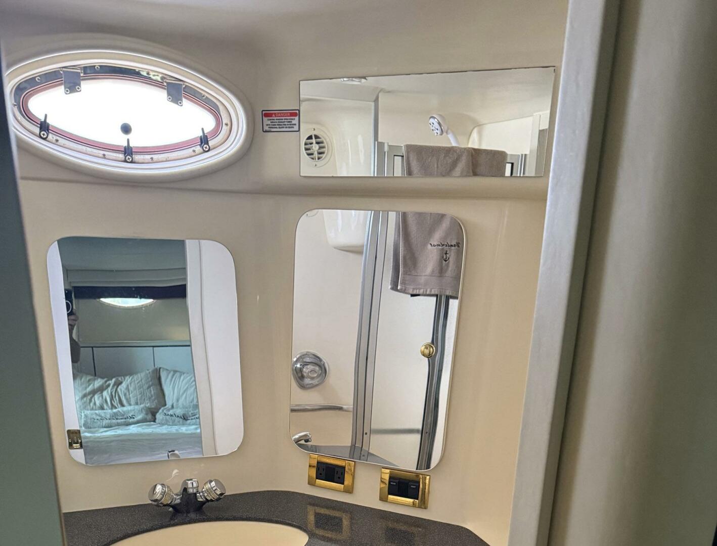 Slide: The Image of Sea Ray 370 Aft Cabin 1997 - 5351849