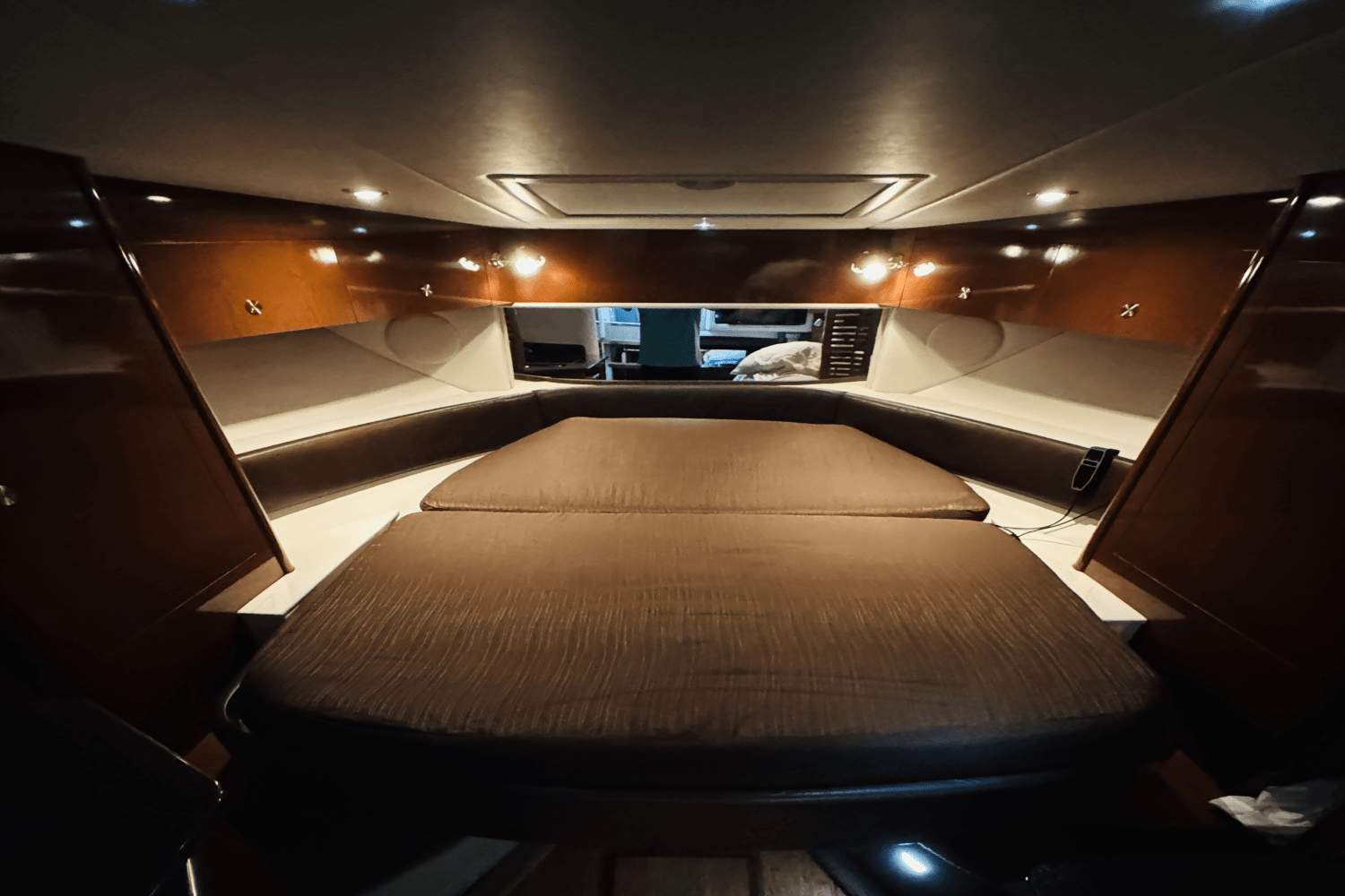 Slide: The Image of Sea Ray 370 DA-SD 2014 - 20