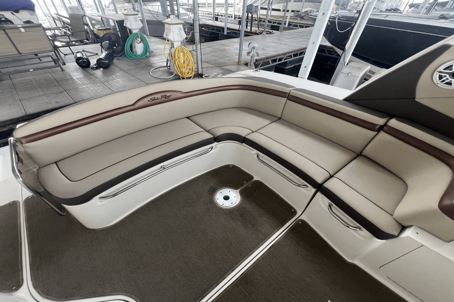 Slide: The Image of Sea Ray 370 DA-SD 2014 - 7