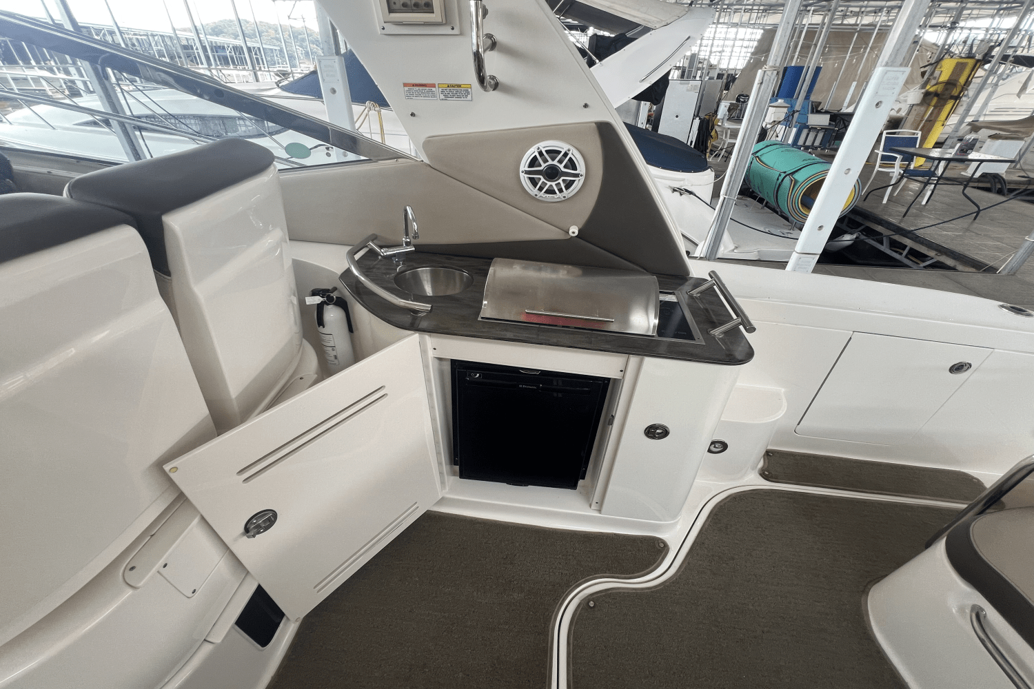 Slide: The Image of Sea Ray 370 DA-SD 2014 - 8