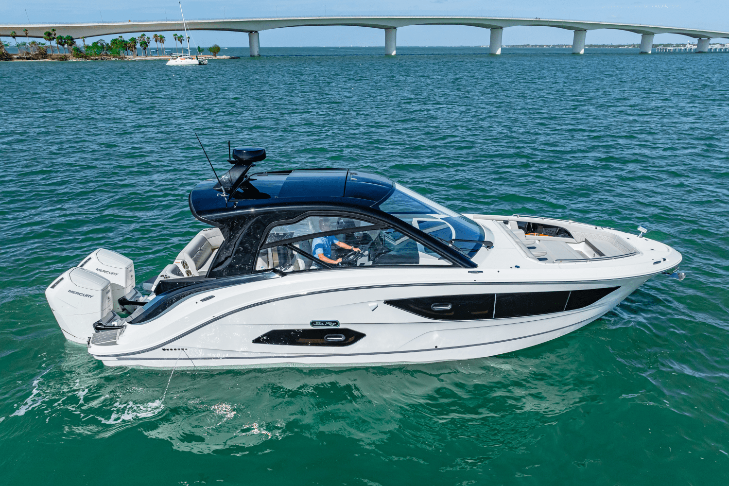 Slide: The Image of Sea Ray 370DA OB 2024 - 15