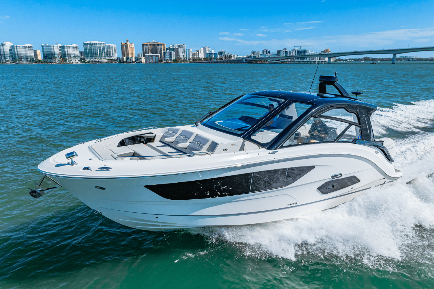 Slide: The Image of Sea Ray 370DA OB 2024 - 28