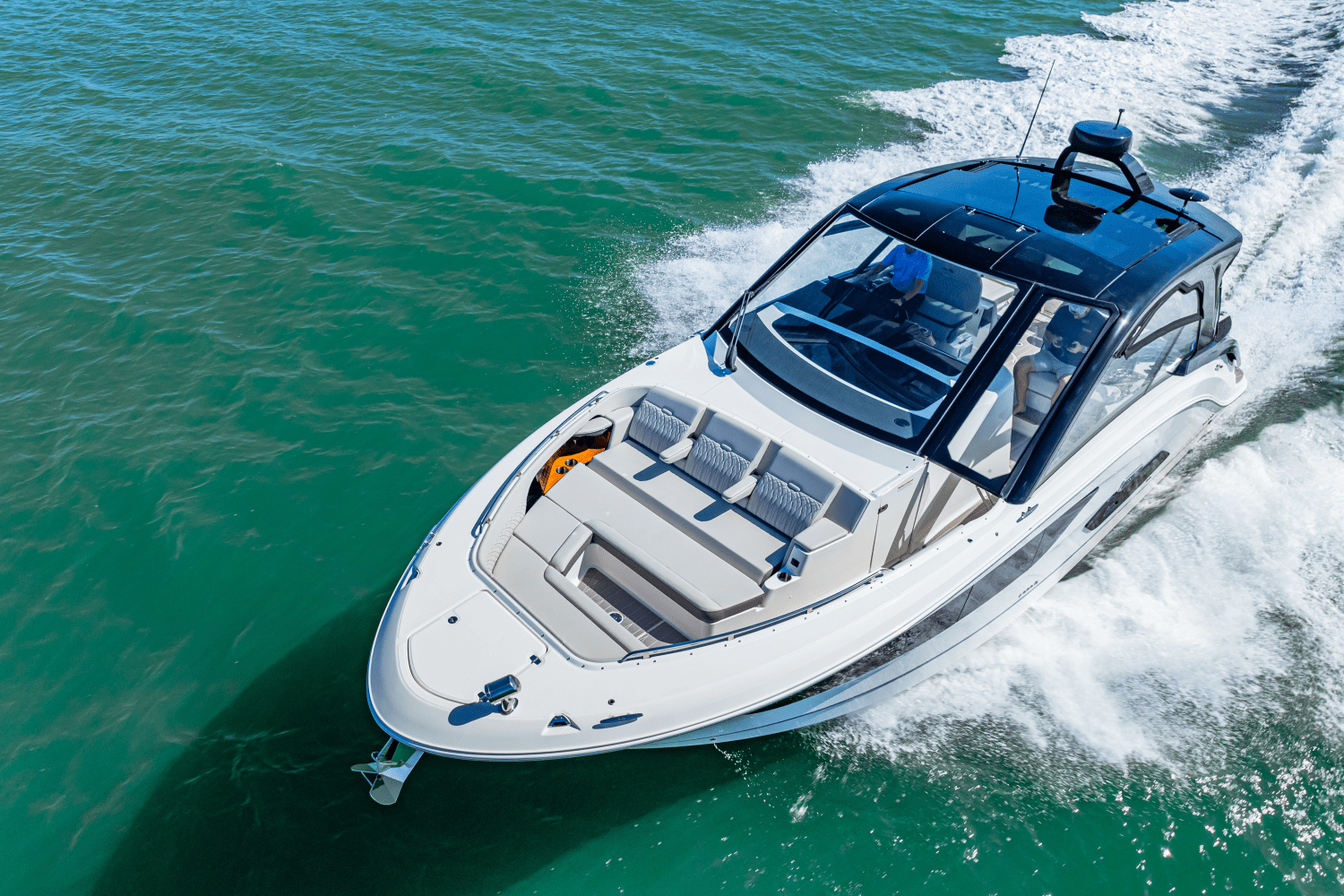 Slide: The Image of Sea Ray 370DA OB 2024 - 29