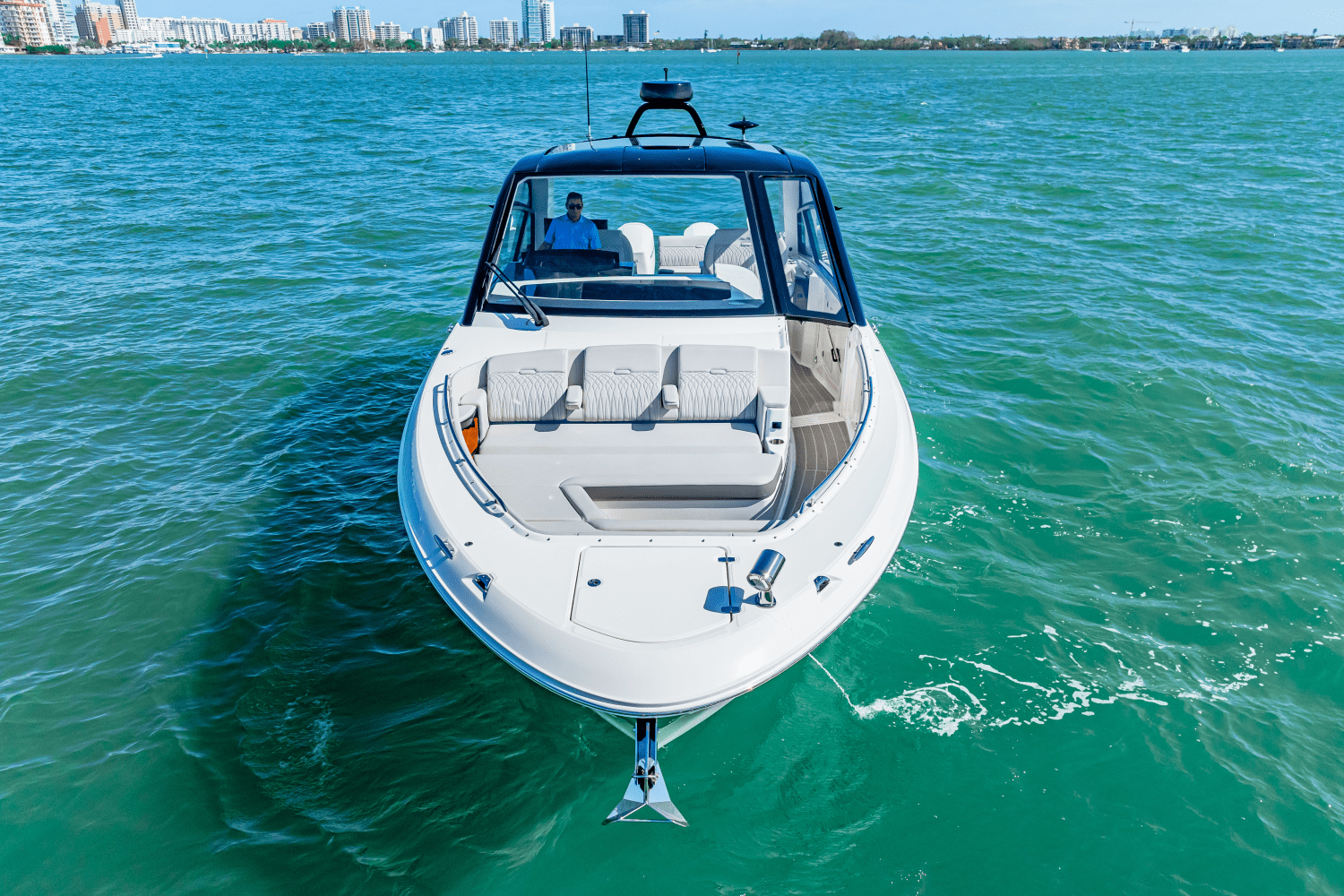 Slide: The Image of Sea Ray 370DA OB 2024 - 4