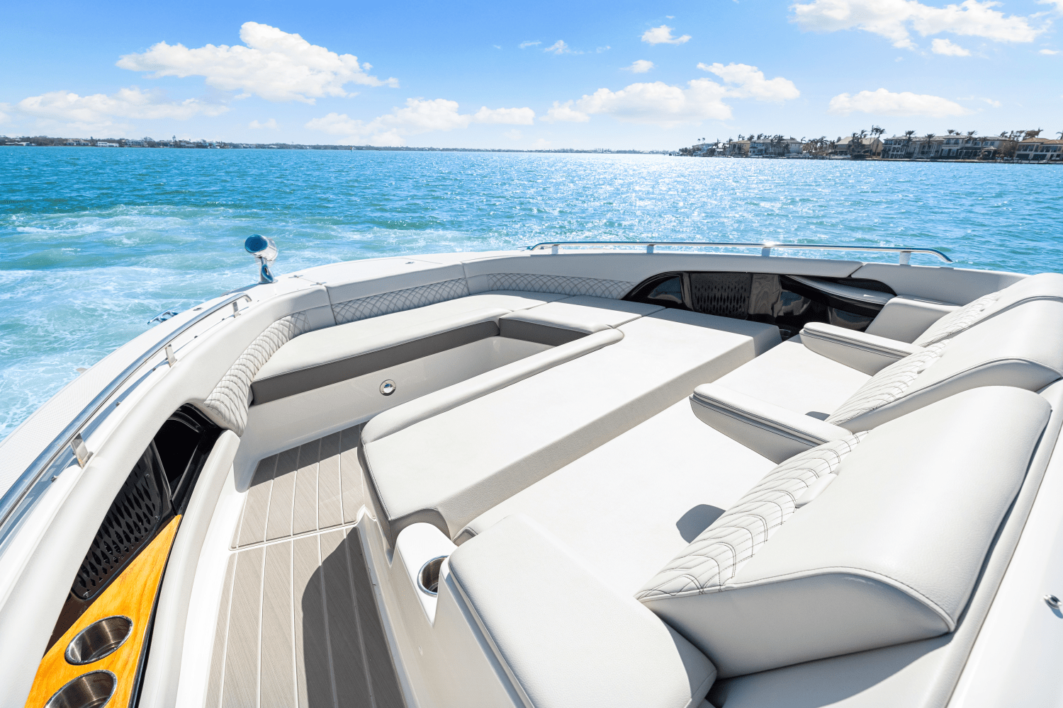 Slide: The Image of Sea Ray 370DA OB 2024 - 49