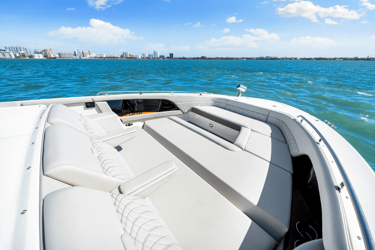 Slide: The Image of Sea Ray 370DA OB 2024 - 52