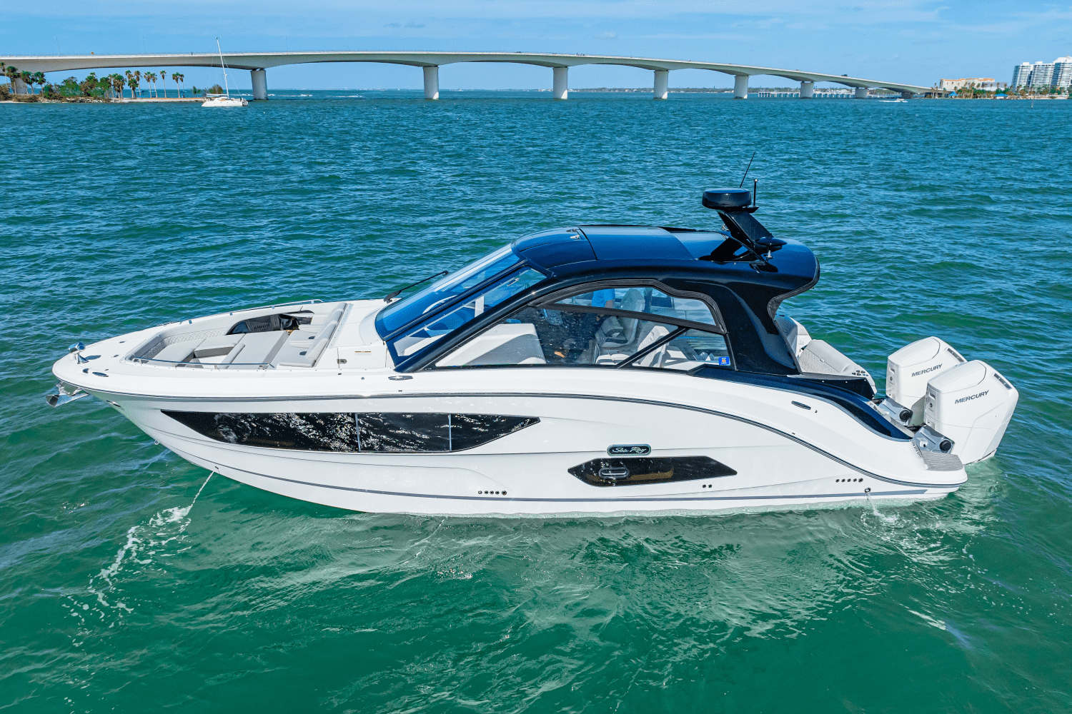 Slide: The Image of Sea Ray 370DA OB 2024 - 6