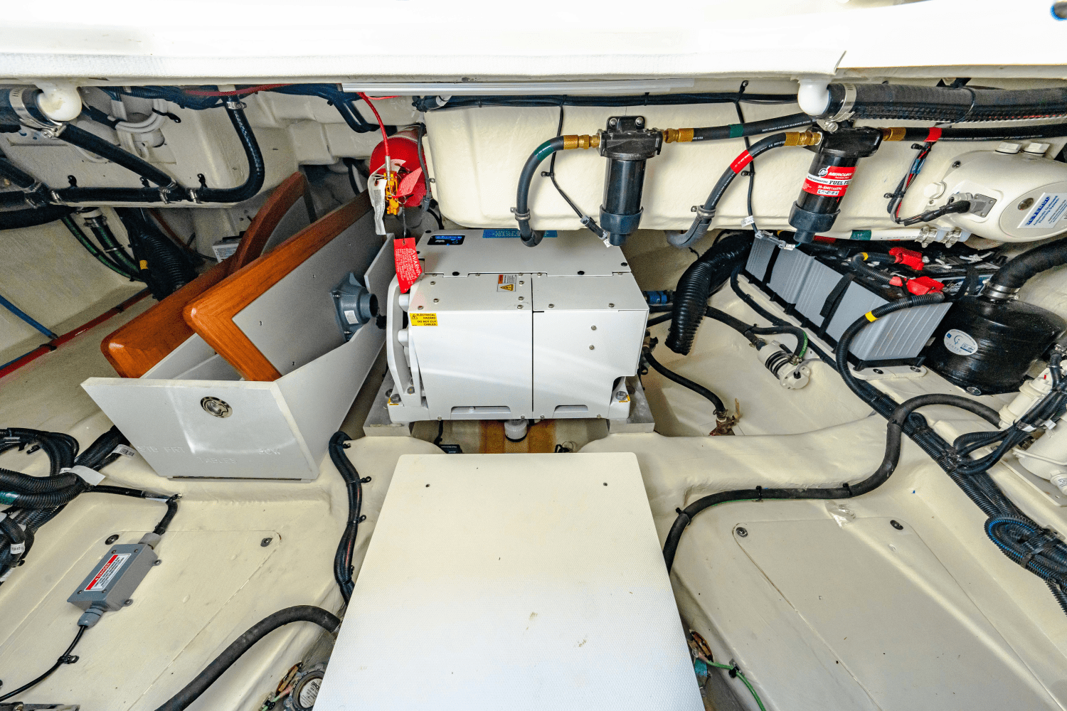 Slide: The Image of Sea Ray 370DA OB 2024 - 68