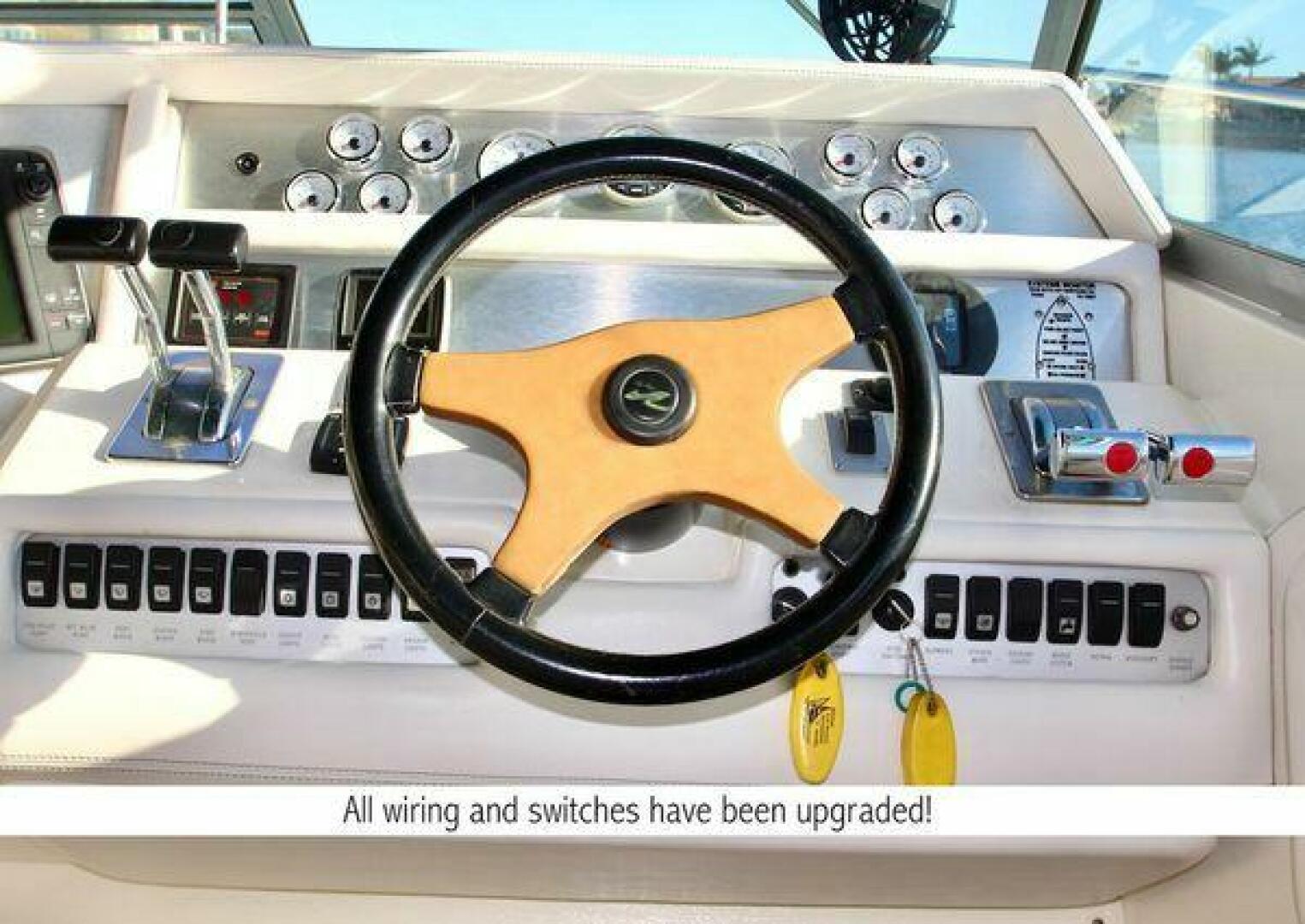 Slide: The Image of Sea Ray 370 Express 1994 - 5296436