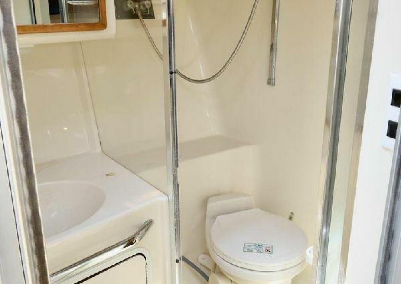 Slide: The Image of Sea Ray 370 Express 1994 - 5296445