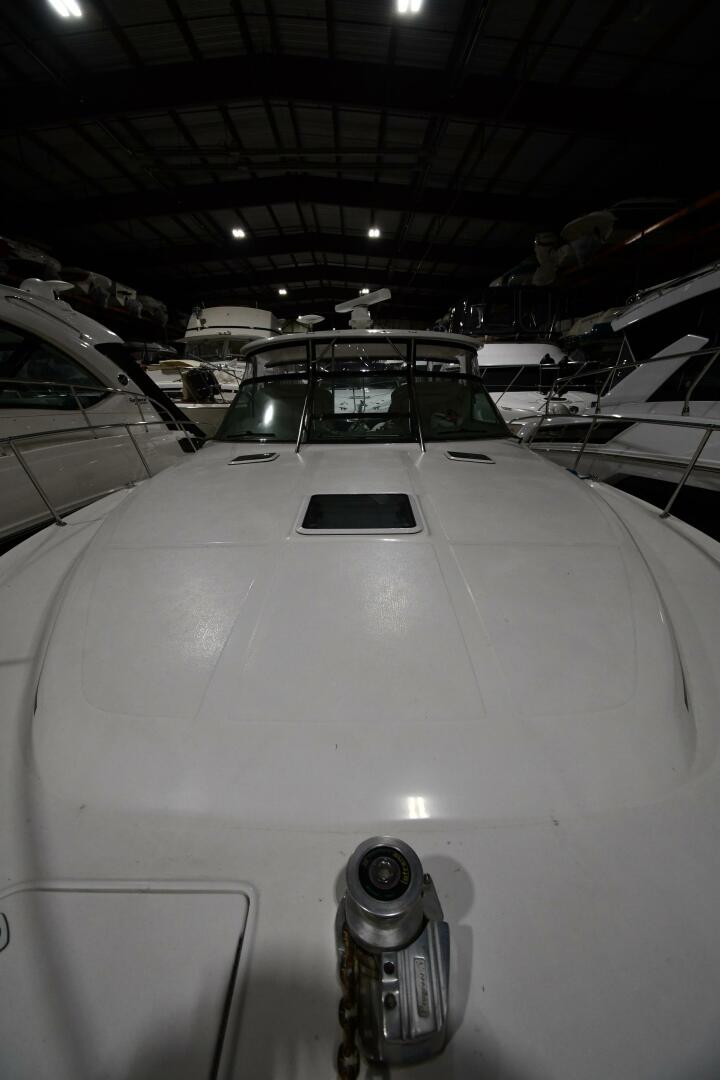 Slide: The Image of Sea Ray 370 Express Cruiser 2000 - 5118439