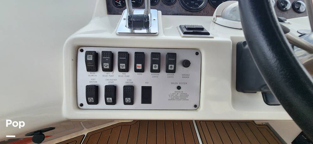 Slide: The Image of Sea Ray 370 Sedan Bridge 1995 - 14285827