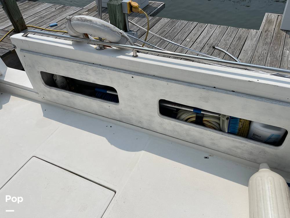 Slide: The Image of Sea Ray 370 Sedan Bridge 1996 - 14143914