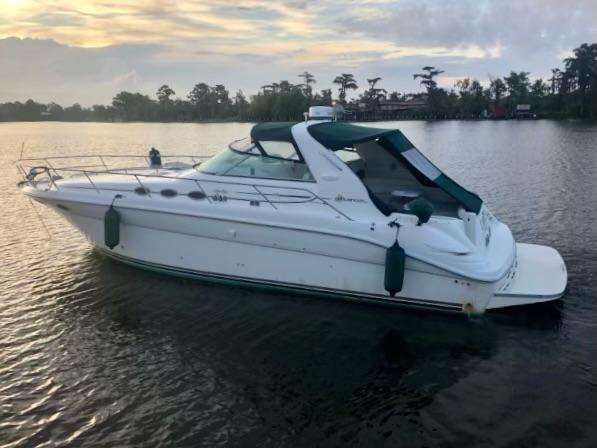 Slide: The Image of Sea Ray 370 Sundancer 1995 - 27