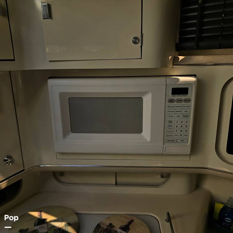Slide: The Image of Sea Ray 370 Sundancer 1996 - 16