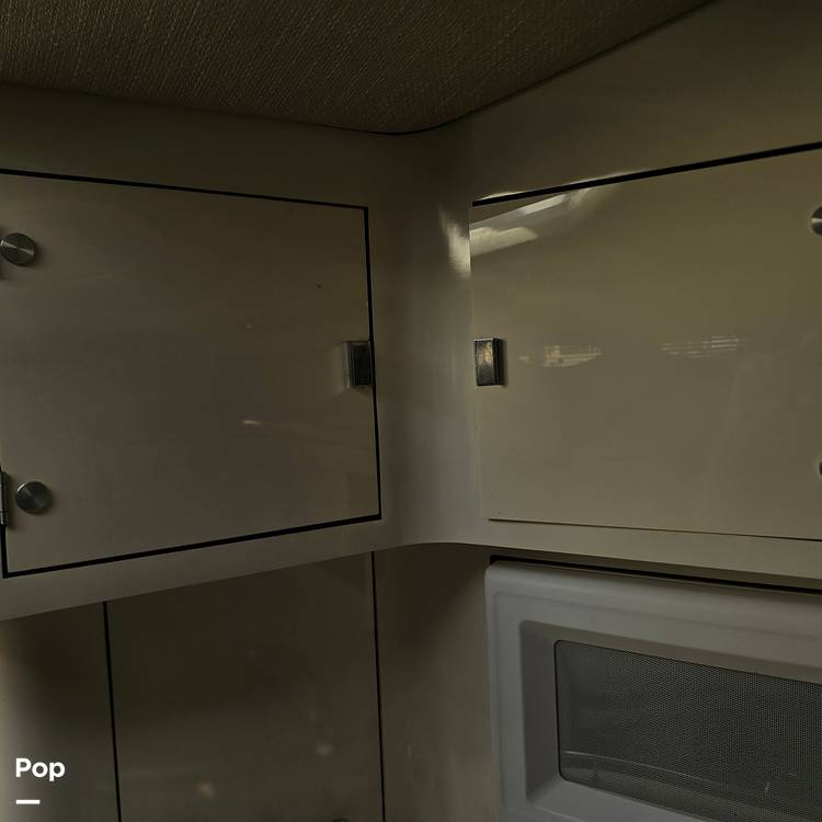Slide: The Image of Sea Ray 370 Sundancer 1996 - 17