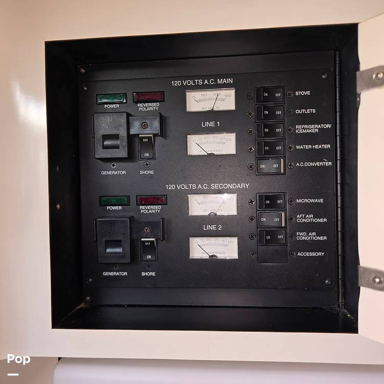 Slide: The Image of Sea Ray 370 Sundancer 1996 - 24
