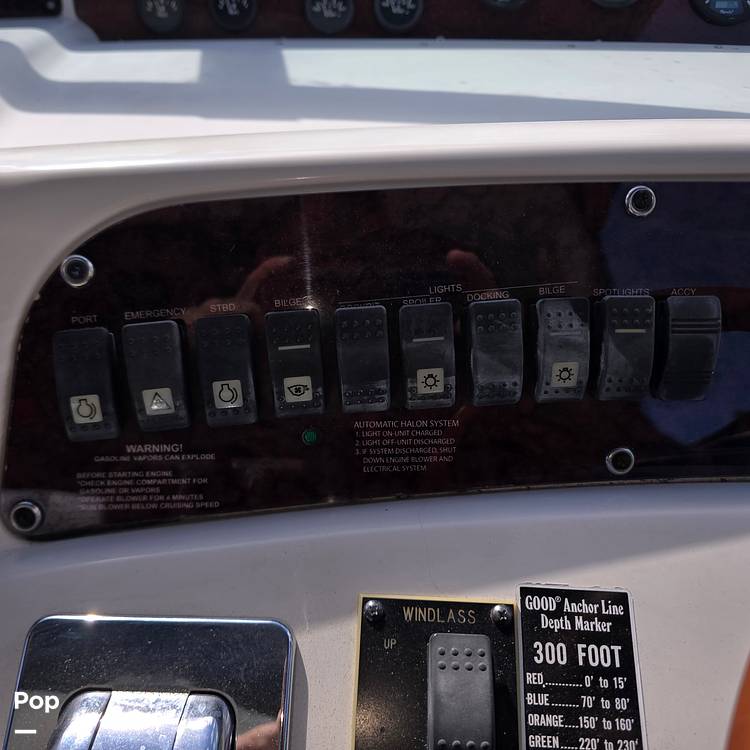 Slide: The Image of Sea Ray 370 Sundancer 1996 - 44