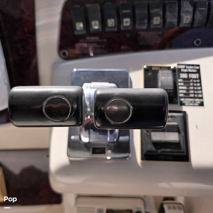 Slide: The Image of Sea Ray 370 Sundancer 1996 - 47