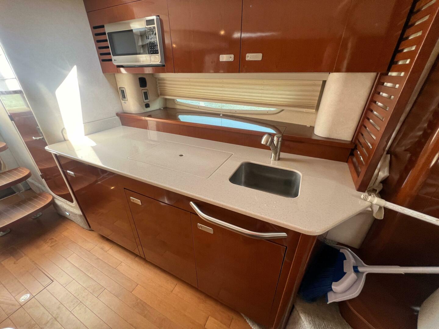Slide: The Image of Sea Ray 370 Sundancer 2010 - 4482625