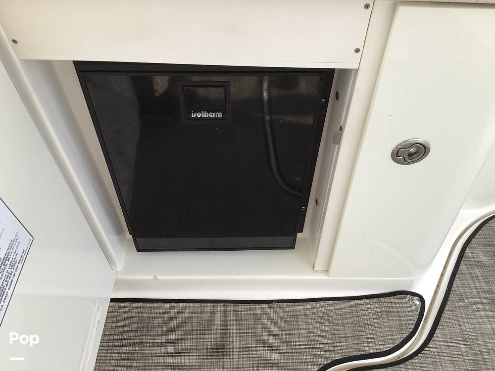 Slide: The Image of Sea Ray 370 Sundancer 2010 - 19