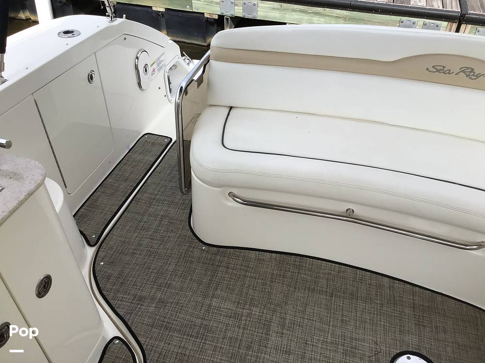 Slide: The Image of Sea Ray 370 Sundancer 2010 - 24