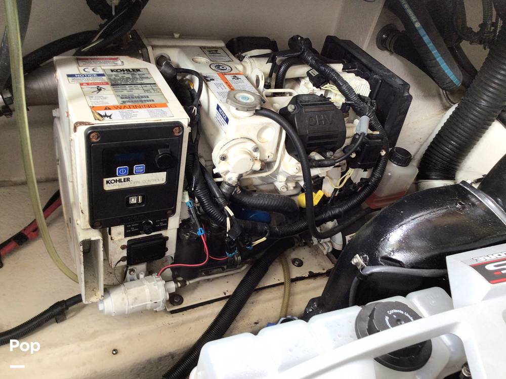 Slide: The Image of Sea Ray 370 Sundancer 2010 - 27