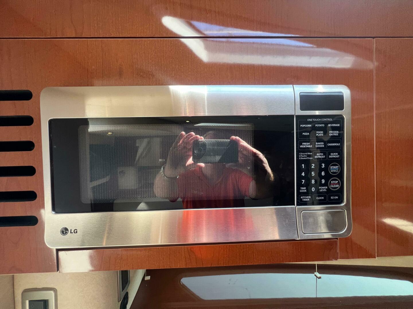 Slide: The Image of Sea Ray 370 Sundancer 2010 - 4482634
