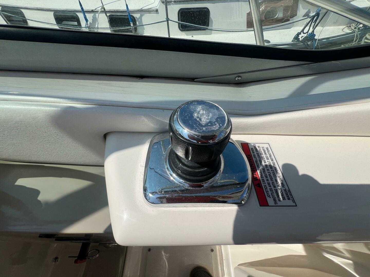 Slide: The Image of Sea Ray 370 Sundancer 2010 - 4482646