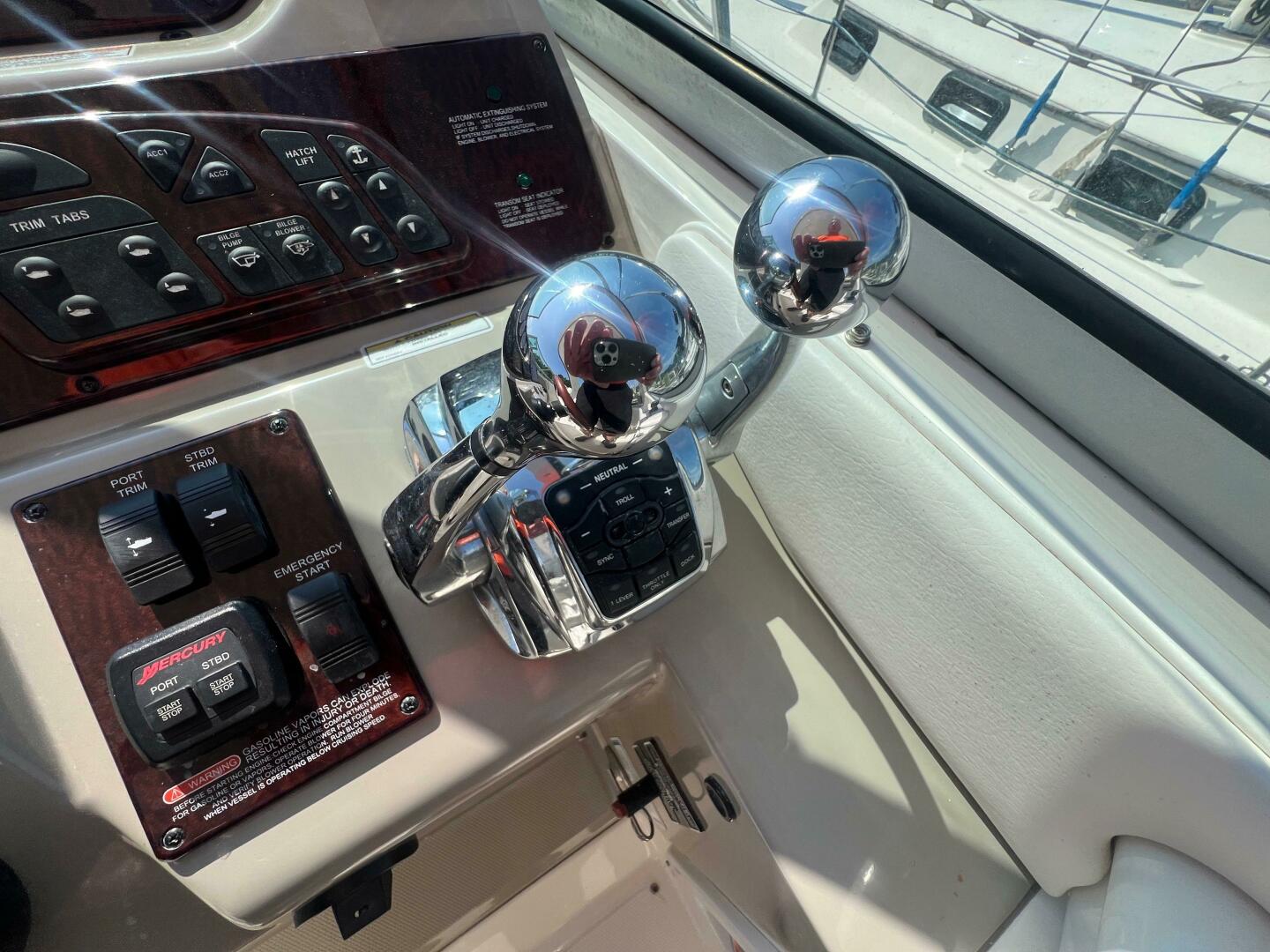 Slide: The Image of Sea Ray 370 Sundancer 2010 - 4482647