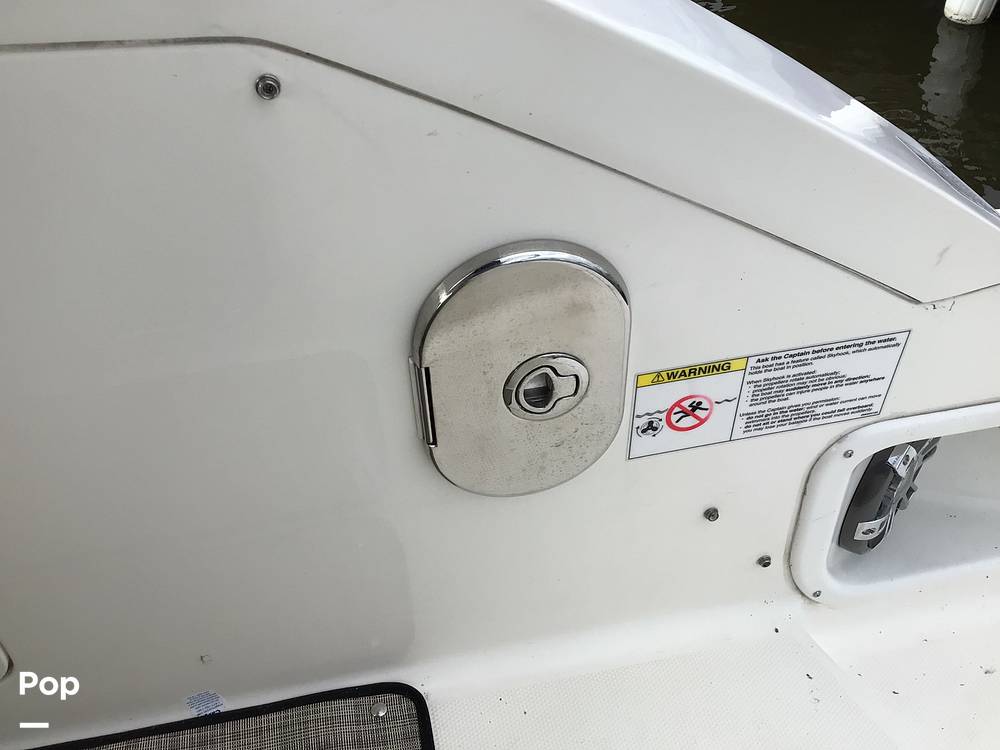 Slide: The Image of Sea Ray 370 Sundancer 2010 - 42