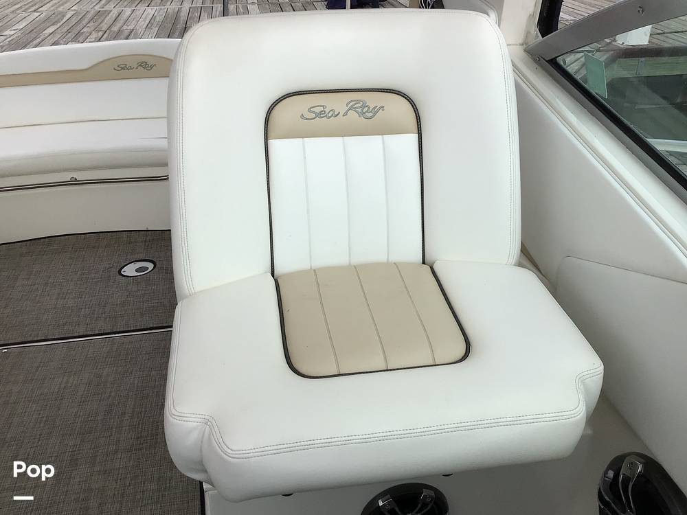 Slide: The Image of Sea Ray 370 Sundancer 2010 - 43