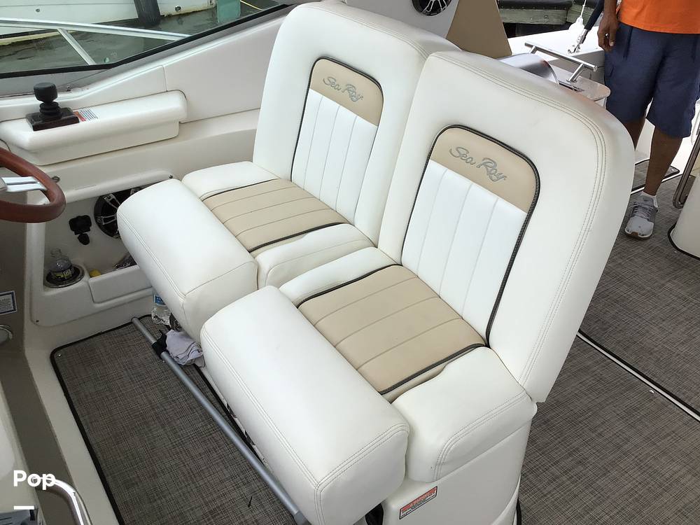 Slide: The Image of Sea Ray 370 Sundancer 2010 - 47
