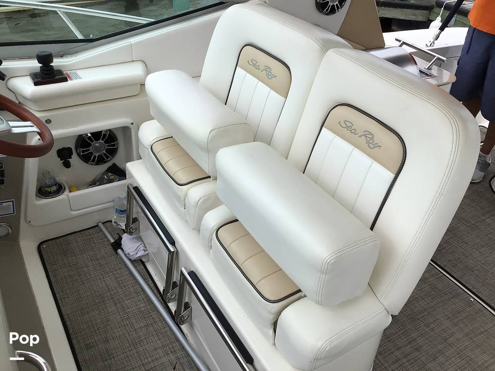 Slide: The Image of Sea Ray 370 Sundancer 2010 - 48