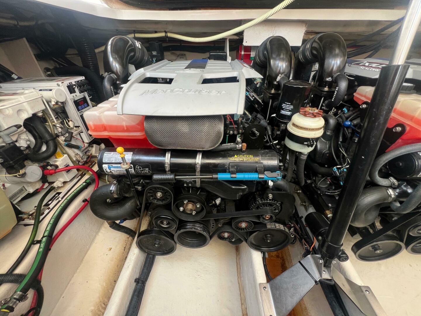 Slide: The Image of Sea Ray 370 Sundancer 2010 - 4482665