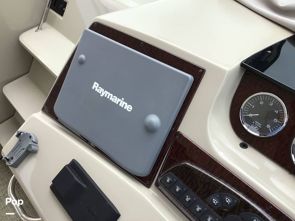 Slide: The Image of Sea Ray 370 Sundancer 2010 - 53