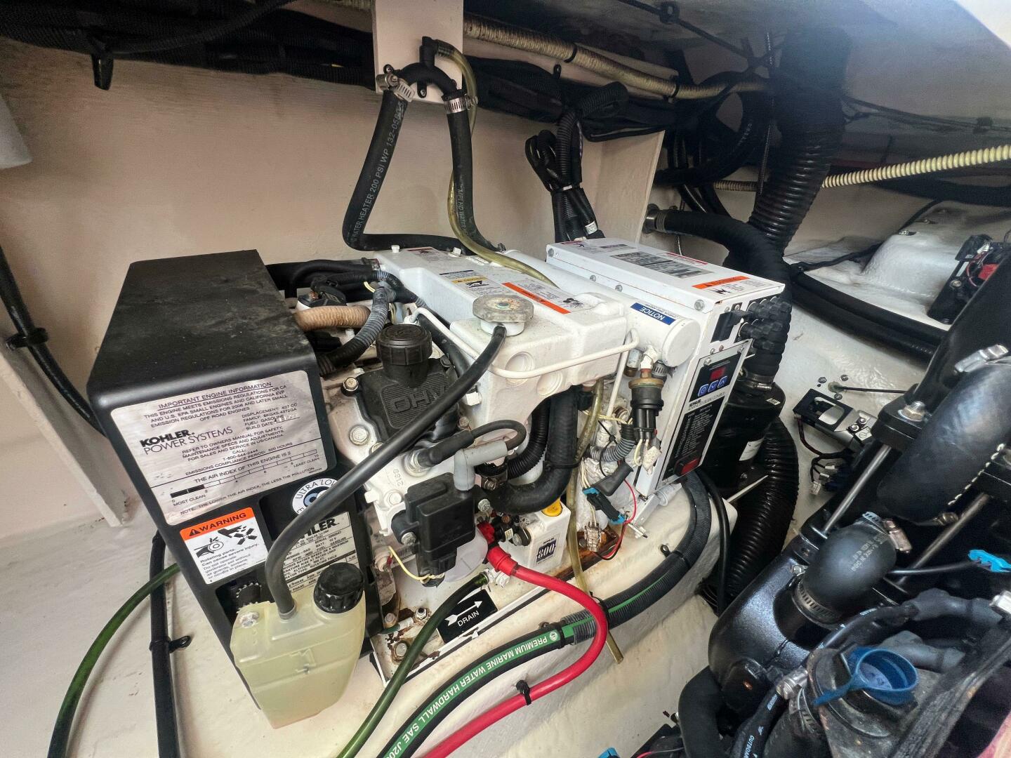 Slide: The Image of Sea Ray 370 Sundancer 2010 - 4482674