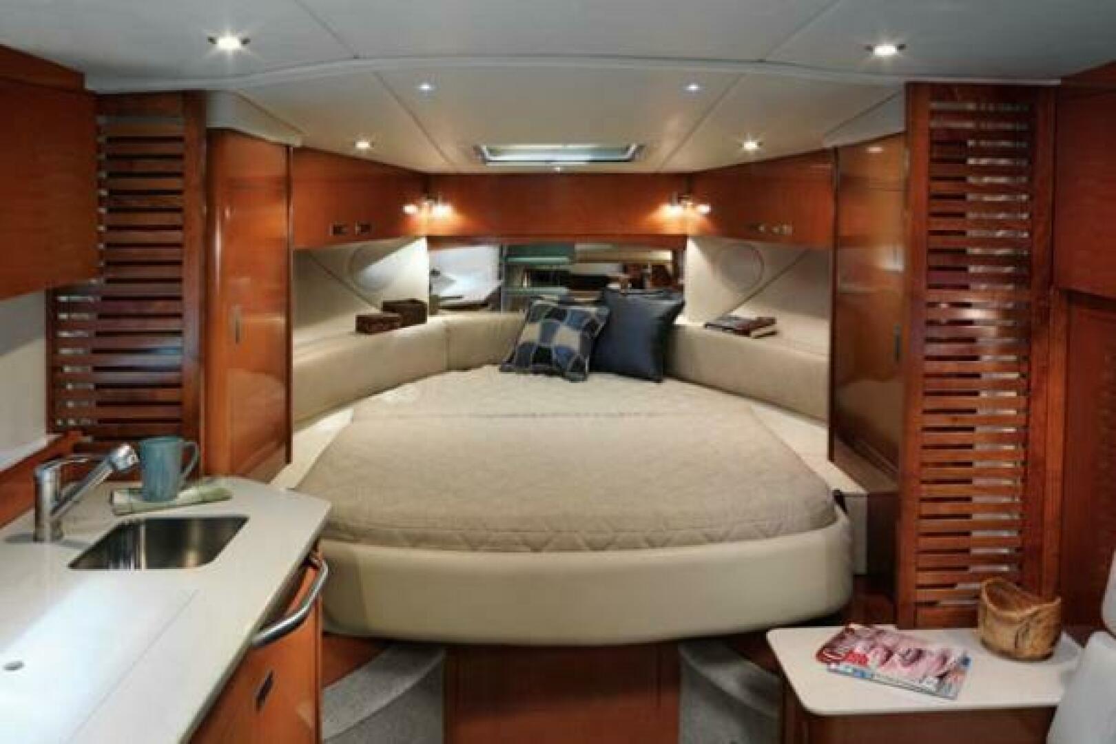 Slide: The Image of Sea Ray 370 Sundancer 2010 - 4482676