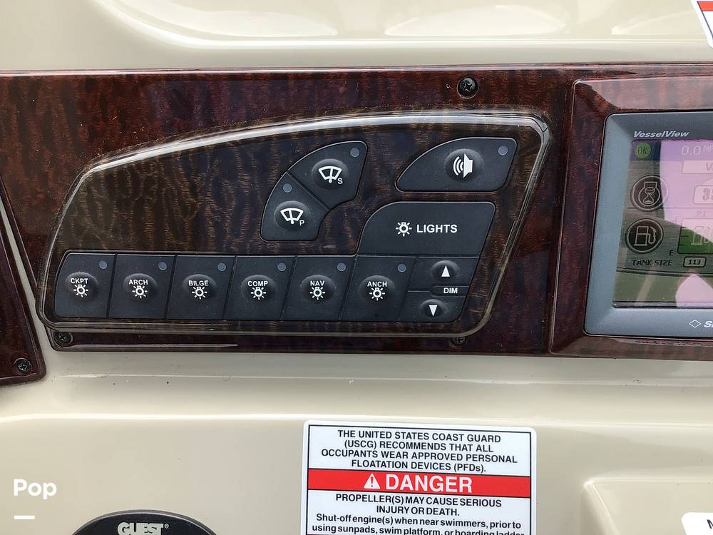 Slide: The Image of Sea Ray 370 Sundancer 2010 - 62
