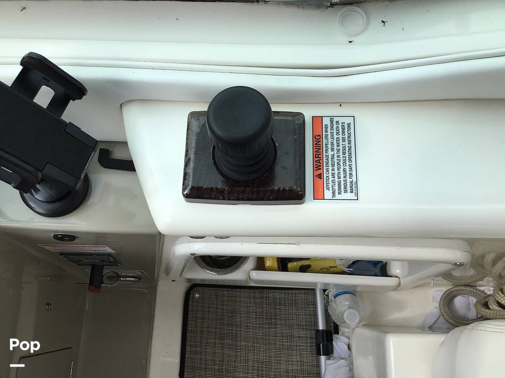 Slide: The Image of Sea Ray 370 Sundancer 2010 - 67