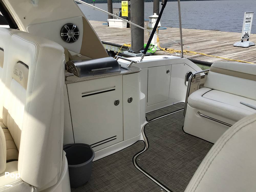 Slide: The Image of Sea Ray 370 Sundancer 2010 - 80
