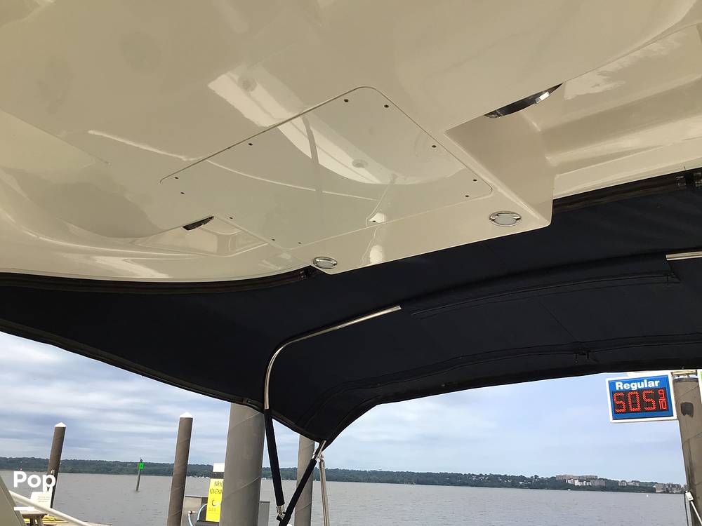 Slide: The Image of Sea Ray 370 Sundancer 2010 - 82