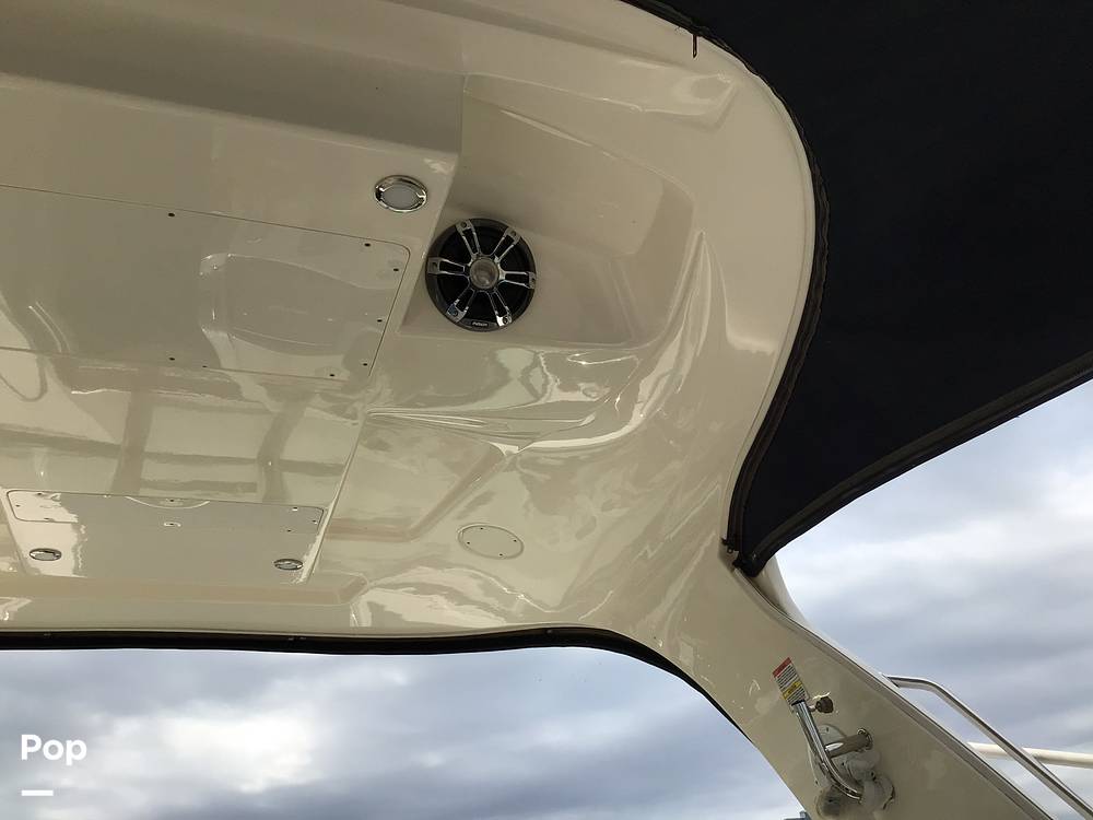 Slide: The Image of Sea Ray 370 Sundancer 2010 - 85
