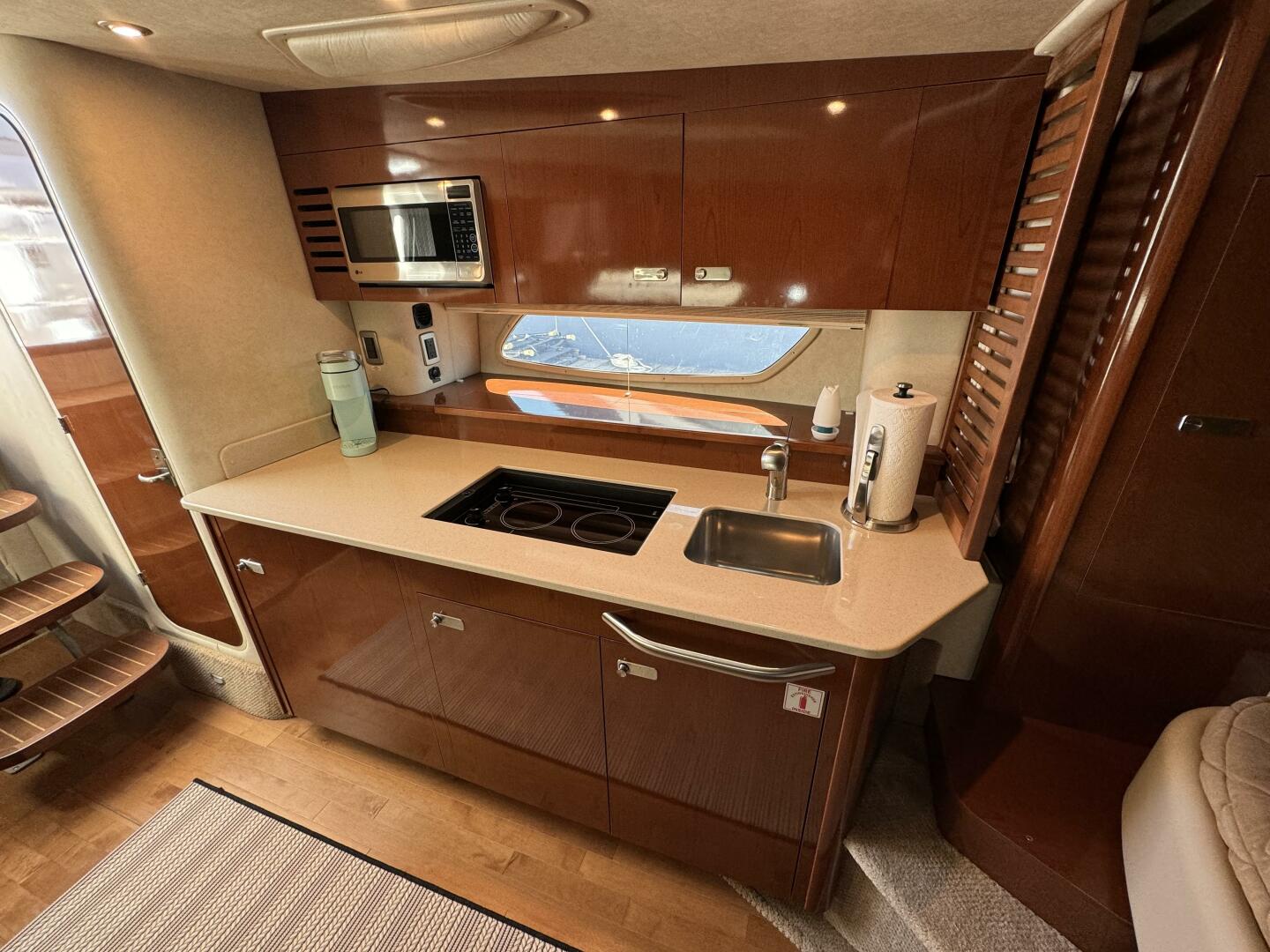 Slide: The Image of Sea Ray 370 Sundancer 2011 - 28