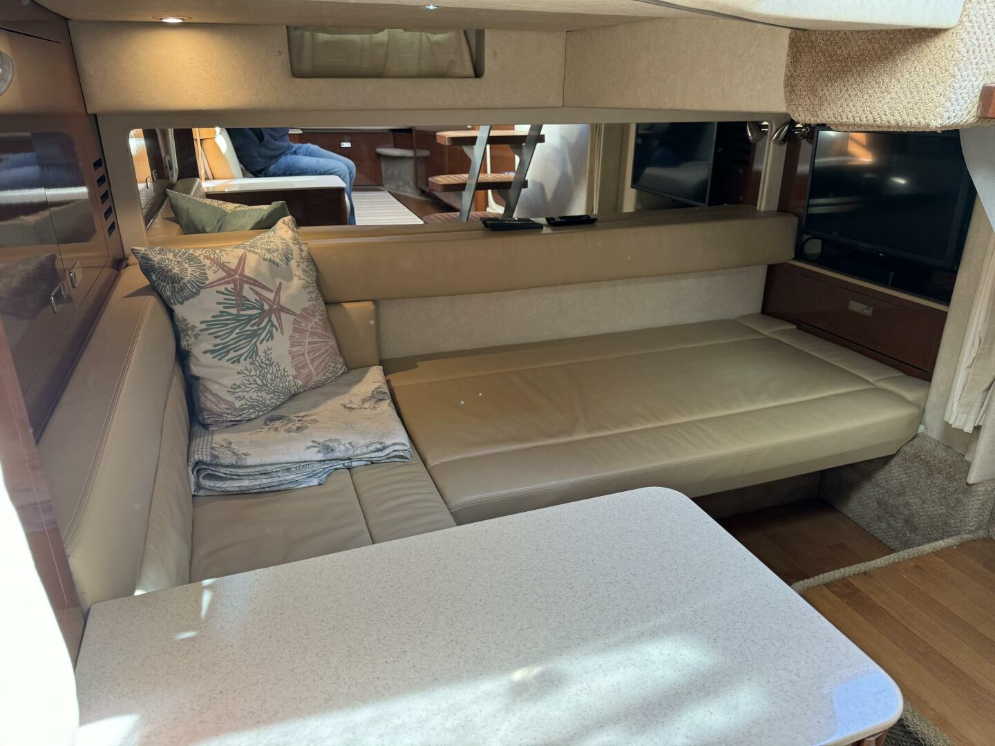 Slide: The Image of Sea Ray 370 Sundancer 2011 - 34