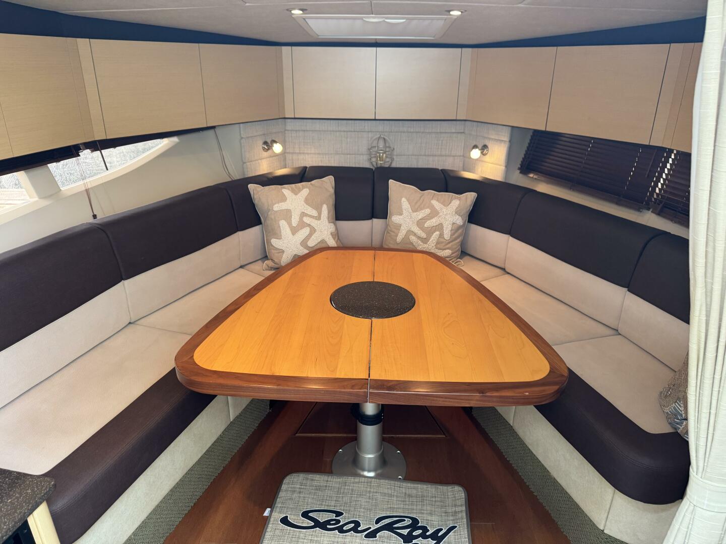 Slide: The Image of Sea Ray 370 Venture 2013 - 5219834