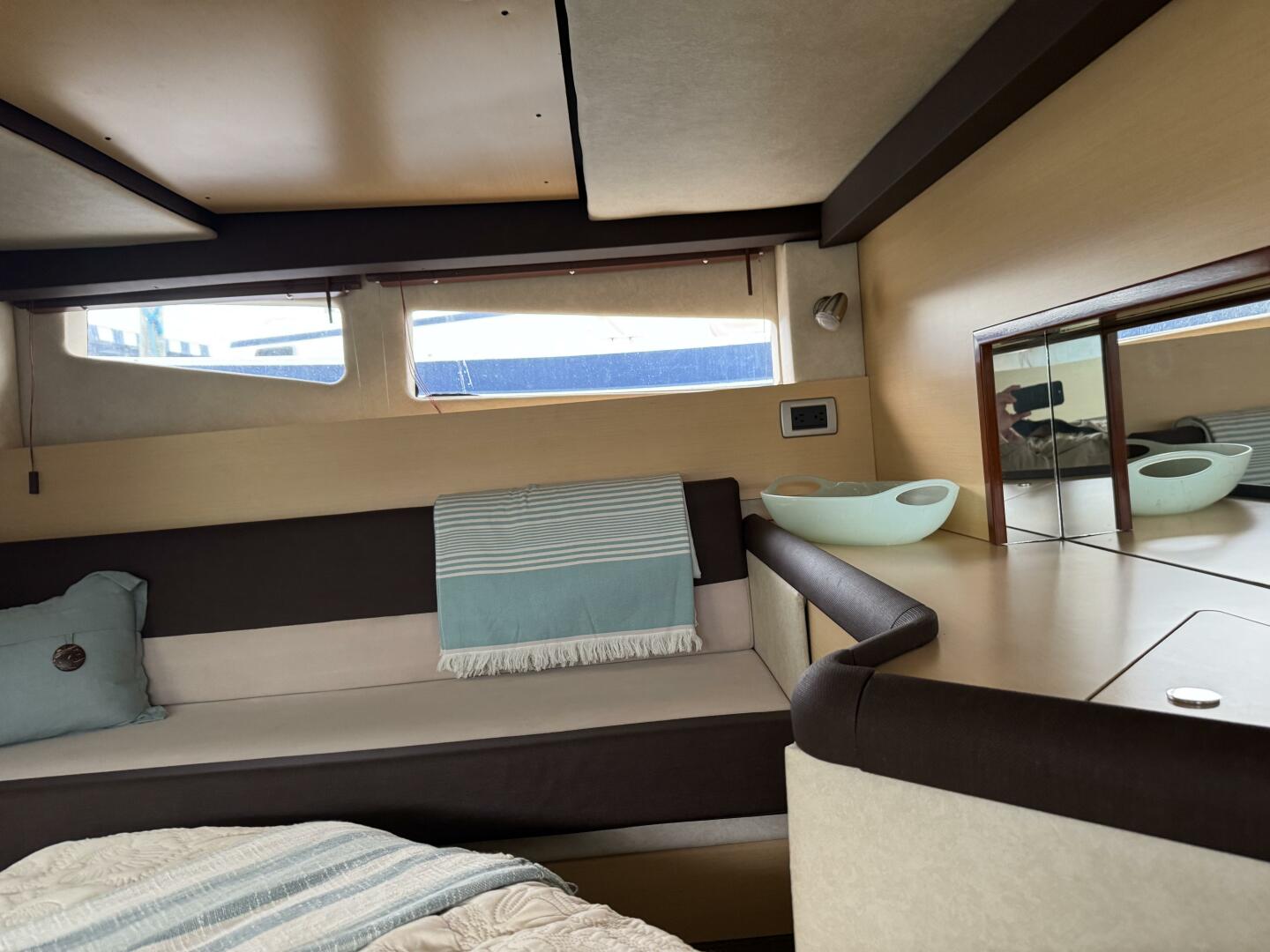 Slide: The Image of Sea Ray 370 Venture 2013 - 5219846