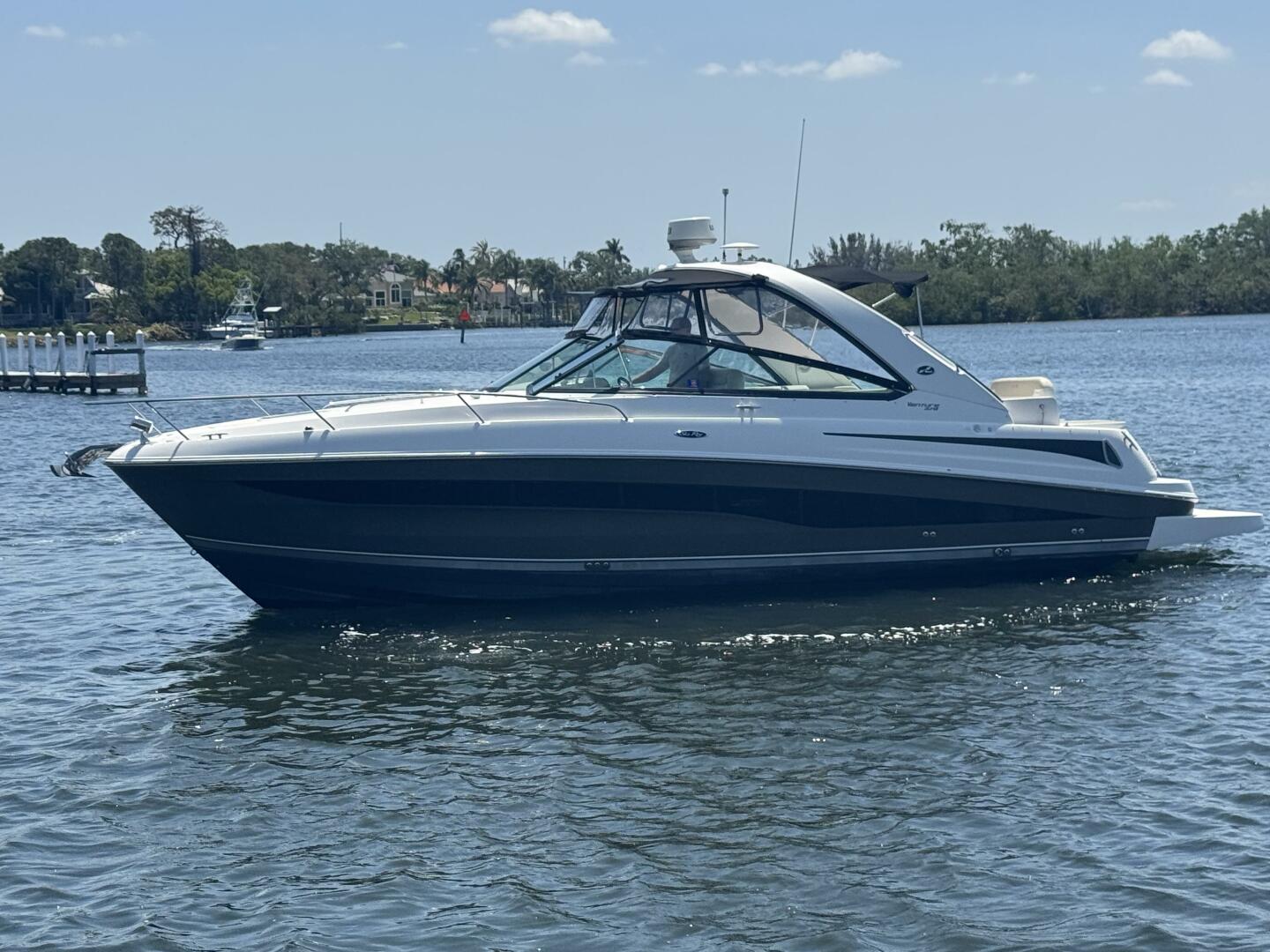 Slide: The Image of Sea Ray 370 Venture 2013 - 5206248